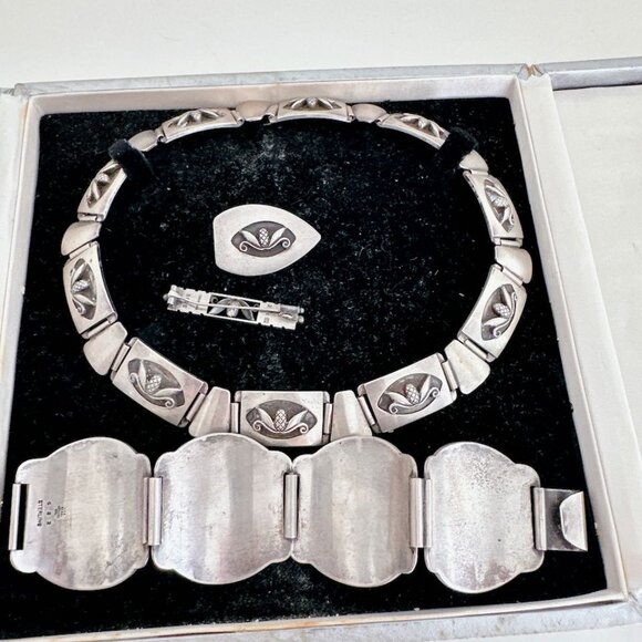 ANTIQUE GEORG JENSEN INC STERLING SILVER NECKLACE BRACELET BROOCH BOXED SET - Picture 9 of 15
